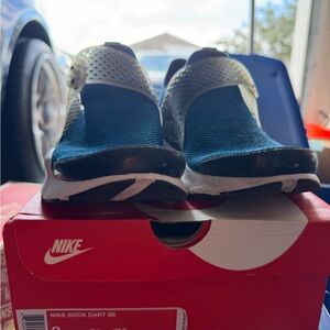 Nike Sock Dart SE in Battle Blue and White